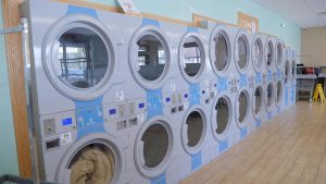 Monroe Wasche Center - Laundromat Interior 01
