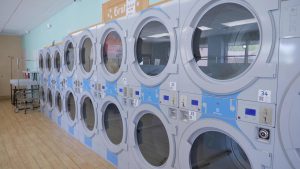 Monroe Wasche Center - Laundromat Interior 02
